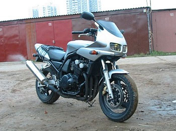 Yamaha FZ400 Fazer