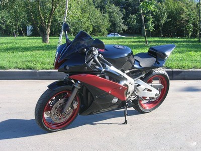 Honda CBR 400R