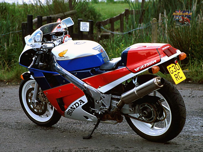 Honda VFR750/VFR750RK (RC-30)