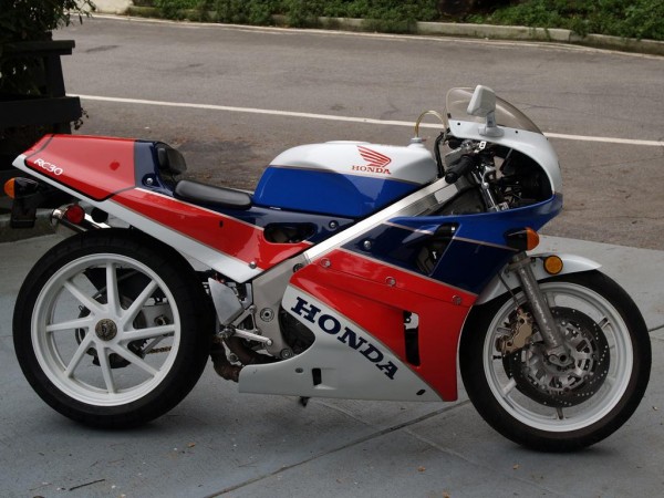 Honda VFR750/VFR750RK (RC-30)