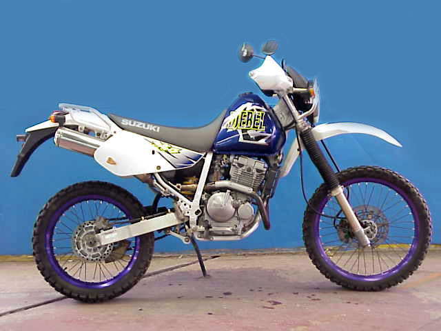 Мотоцикл Suzuki Djebel