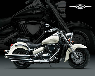 Suzuki Intruder 400 Boulevard