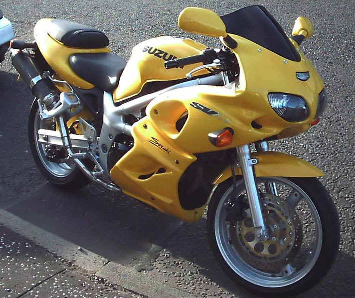 Suzuki SV400