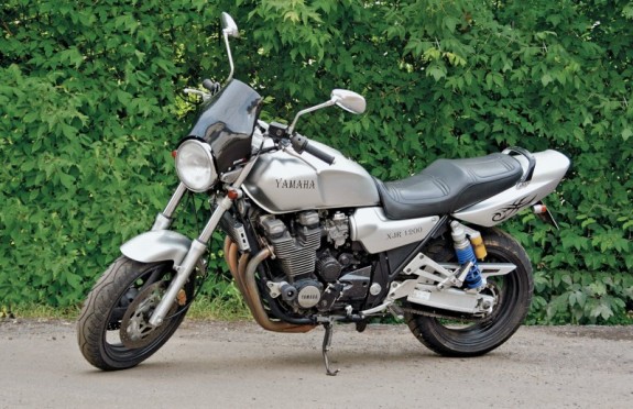 Мотоцикл Yamaha XJR 400