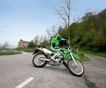 Мотоцикл Kawasaki KLX в действии