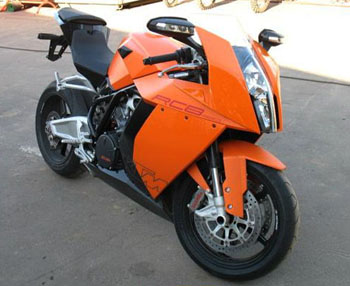 KTM RC8