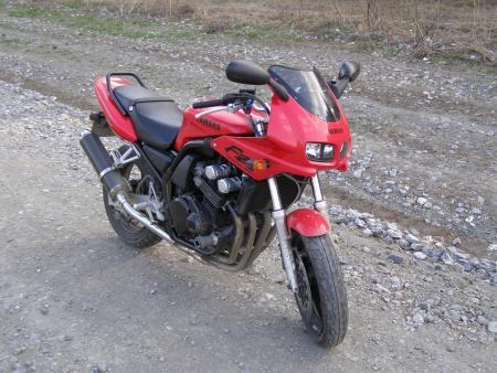 Yamaha FZ 400